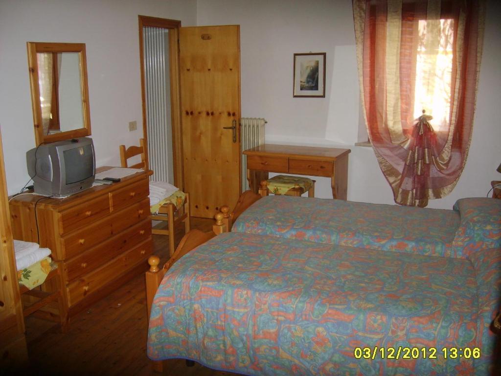 Antico Albergo Sant'Antonio Fonzaso Kamer foto